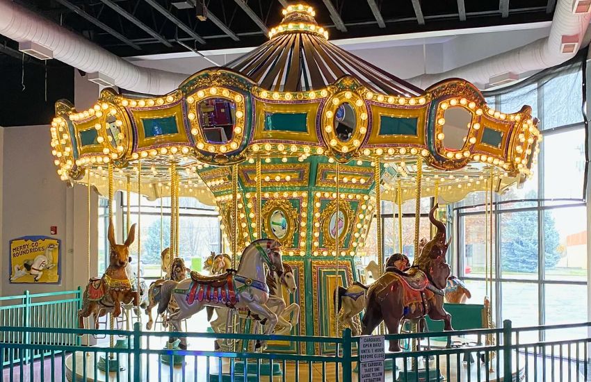 Merry-go-round at Pojos Family Fun Center in Boise